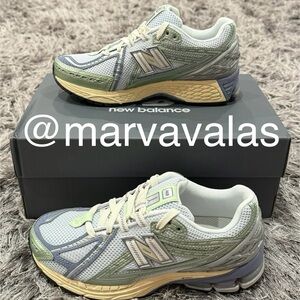 New Balance 1906R Ice Blue. Womens 7.5